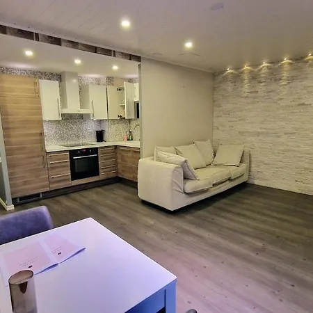 アパート Luxury Meets Nature - Near Airport & Helsinki *