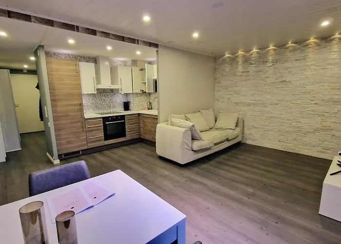 アパート Luxury Meets Nature - Near Airport & Helsinki *